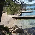 & Petra - One Bedroom With Terrace - 2 Apartment Zaboric