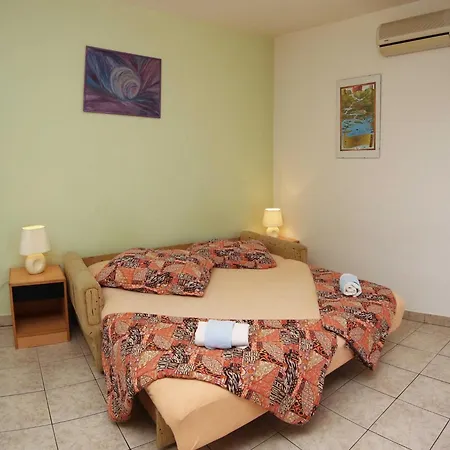 & Petra - One Bedroom With Terrace - 2 Appartement Žaborić