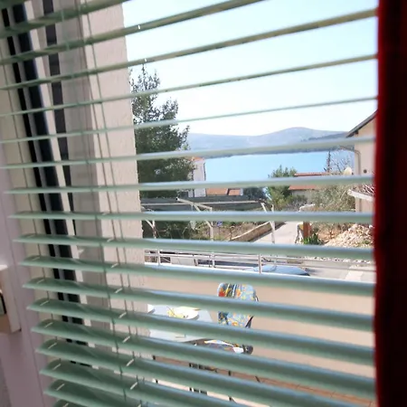 & Petra - One Bedroom With Terrace - 2 Apartment