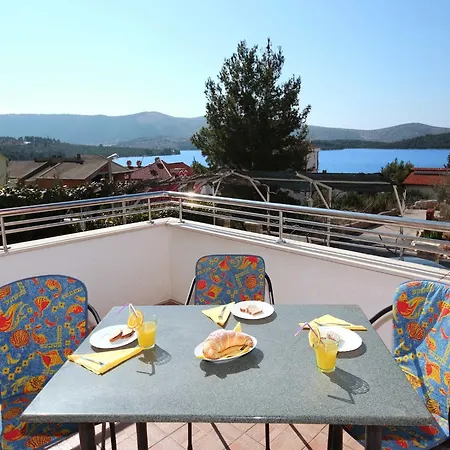 & Petra - One Bedroom With Terrace - 2 Zaboric