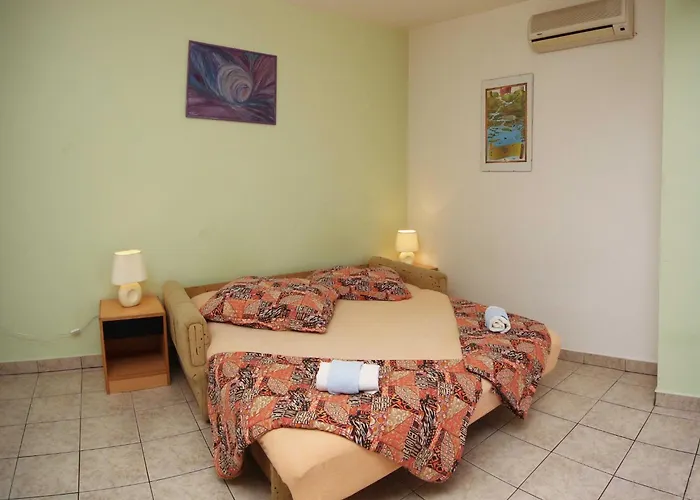 & Petra - One Bedroom With Terrace - 2 Appartement Žaborić