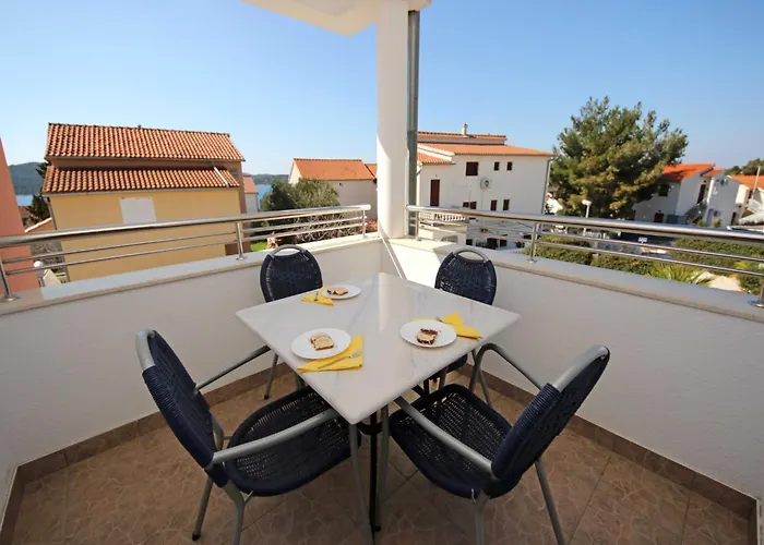 & Petra - One Bedroom With Terrace - 2 * Žaborić