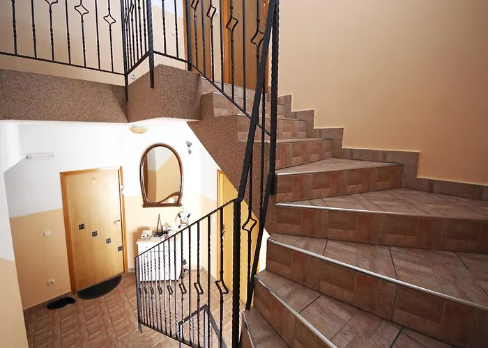 & Petra - One Bedroom With Terrace - 2 Apartment